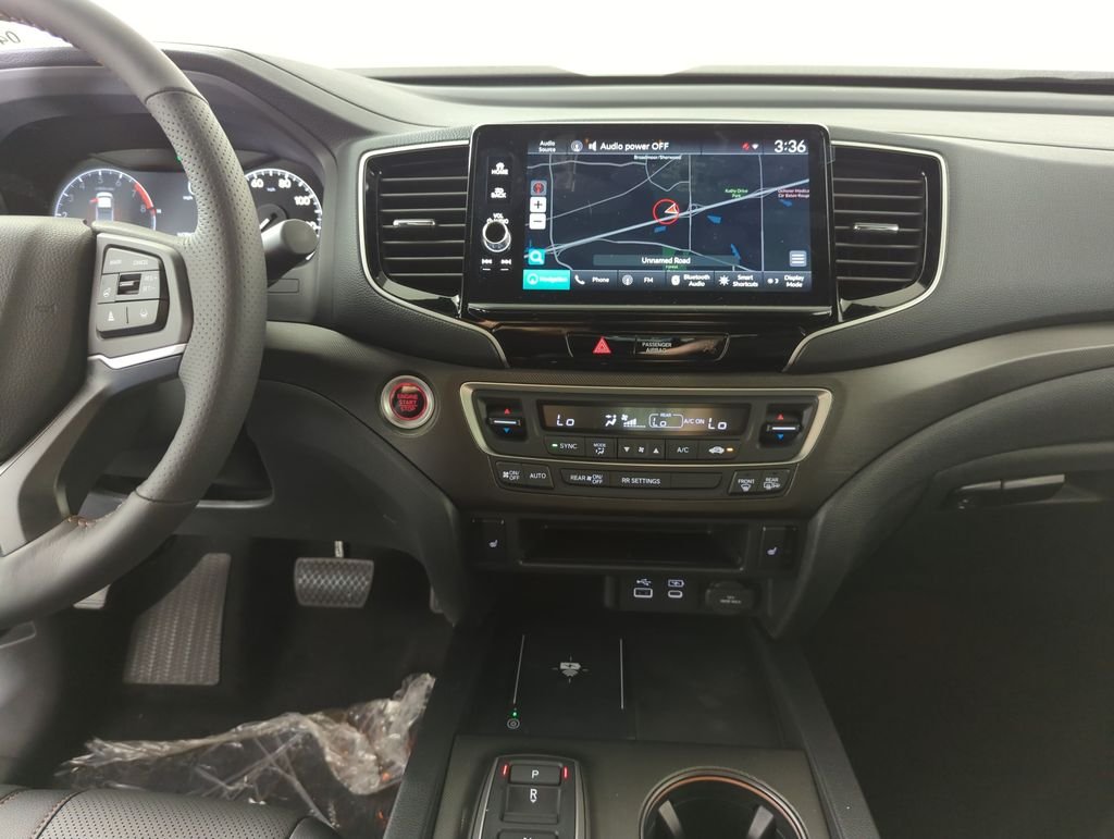 2025 Honda Ridgeline TrailSport - Photo 17