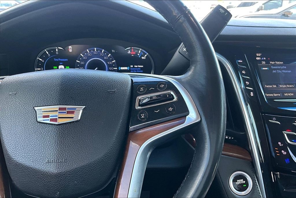 Used 2019 Silver Cadillac Luxury image 21