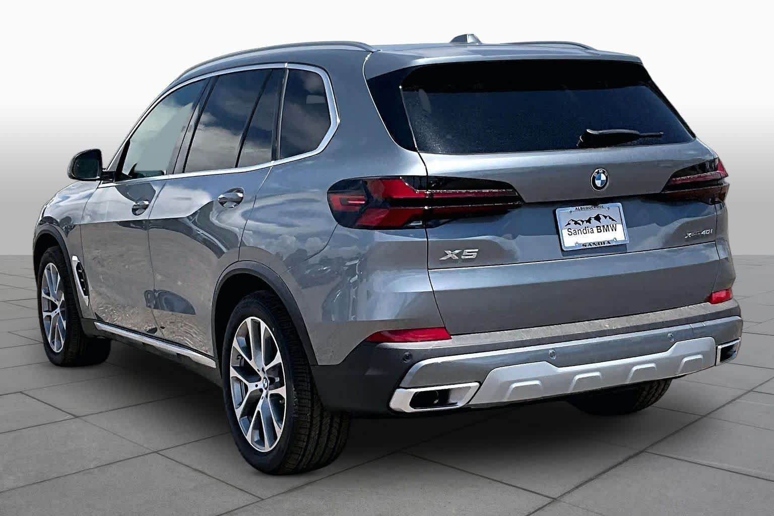 New 2026 Skyscraper Grey Metallic BMW xDrive40i image 12