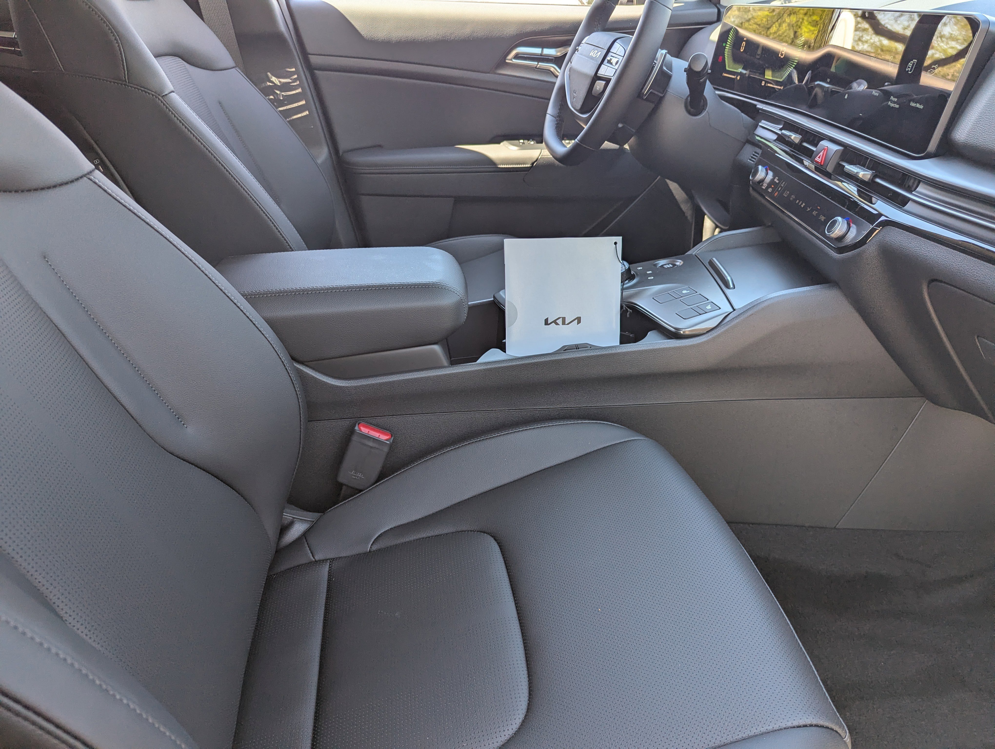 New 2026 Fusion Black Kia EX image 9
