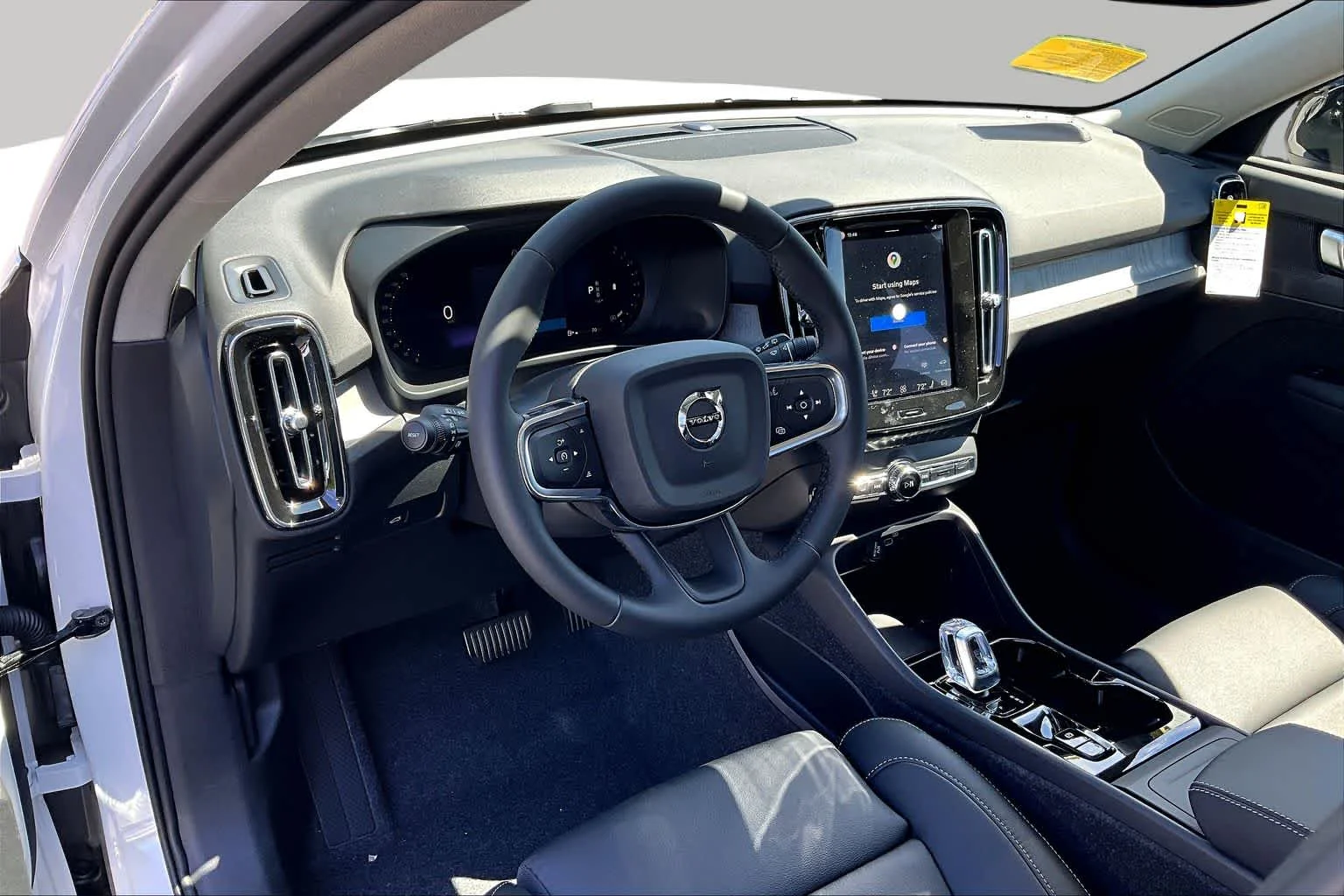 New 2026 Crystal White Volvo Plus image 9