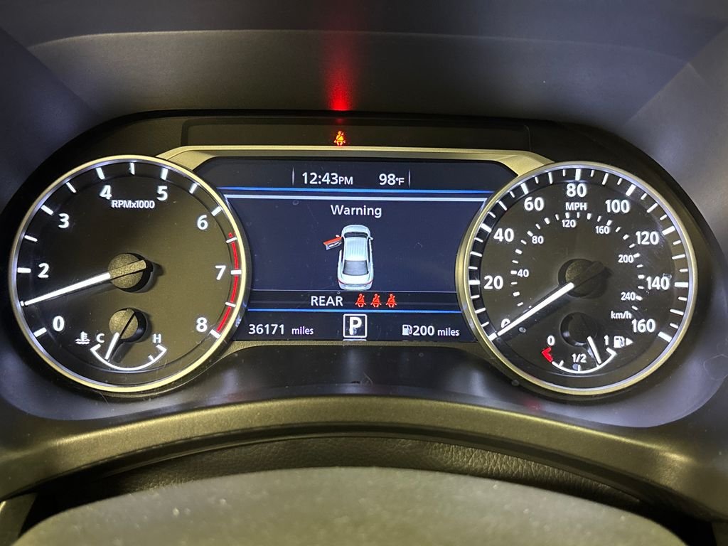 Used 2022 Red Nissan SR image 32