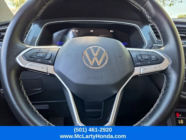 Used 2024 Gray Volkswagen 2.0T SE image 33