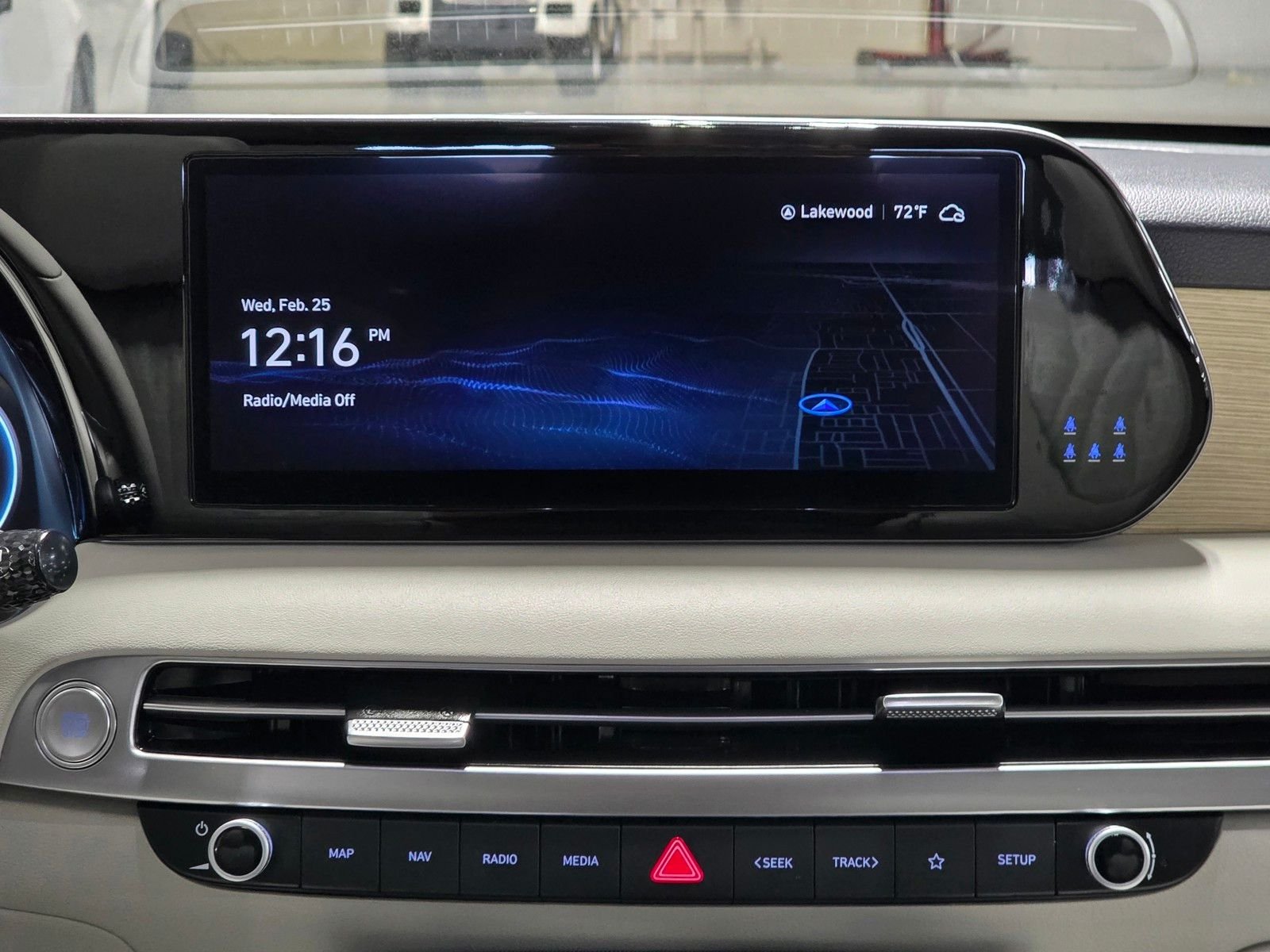 Certified Used 2023 Moonlight Cloud Hyundai Limited image 28