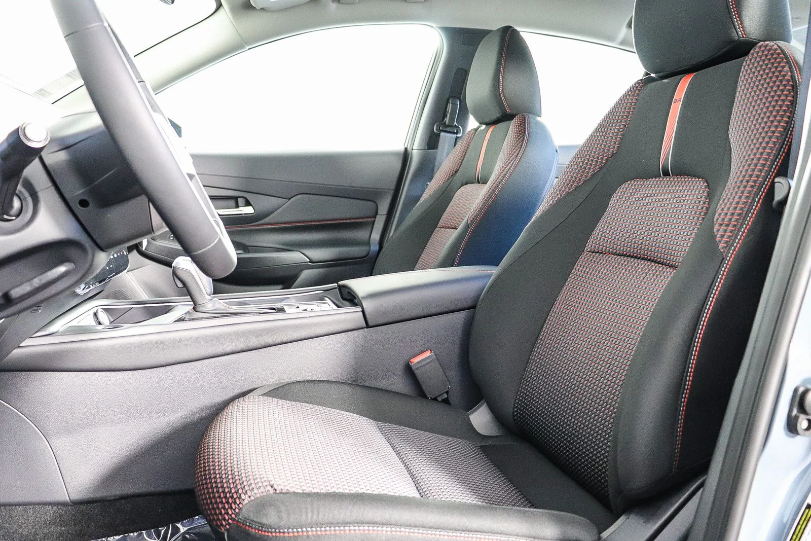New 2026 Atlantic Gray Metallic Nissan SR image 16