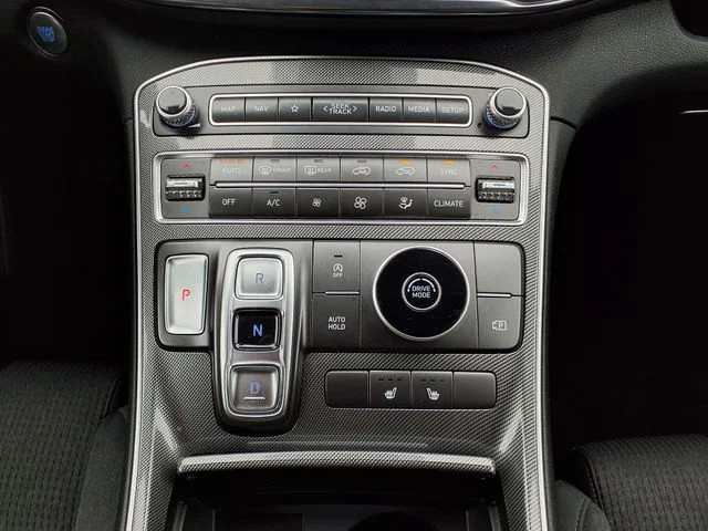 Used 2023 White Hyundai SEL image 25
