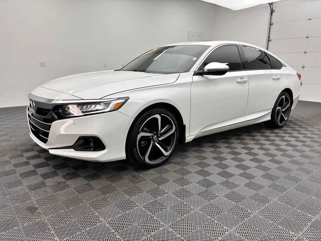 Used 2021  Honda EX-L image 14