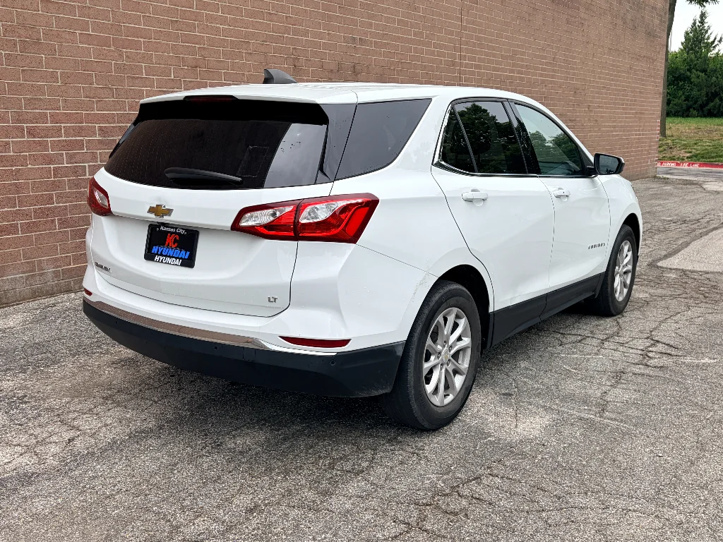Used 2020 Summit White Chevrolet LT image 5