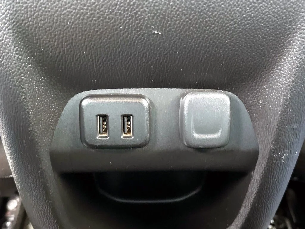Used 2016 Black Chevrolet LT image 17