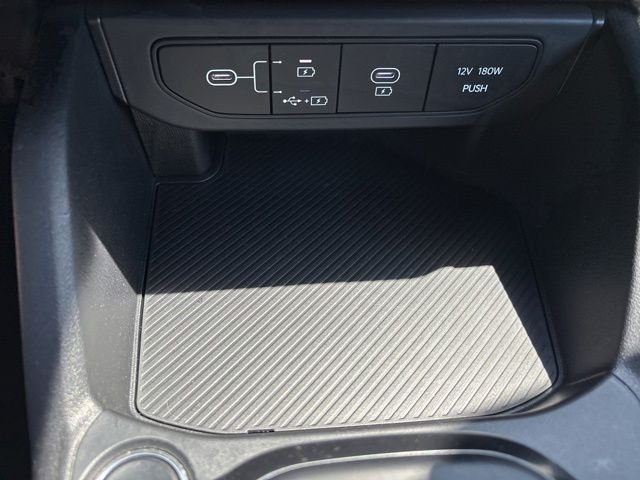 Used 2025 Gray Kia LXS image 27