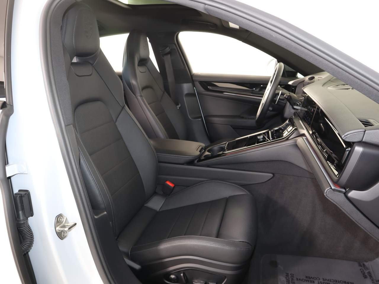 Used 2025 White Porsche 4 image 19