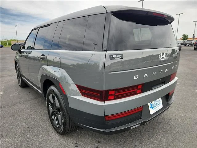 New 2026 Hampton Gray Hyundai SE image 3