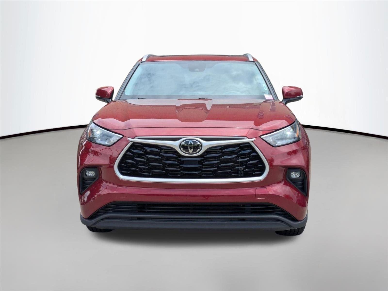 Used 2023 Ruby Flare Pearl Toyota XLE image 6