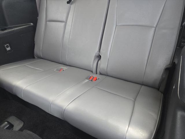 Certified Used 2025 RUBY FLARE PEARL Toyota  image 33