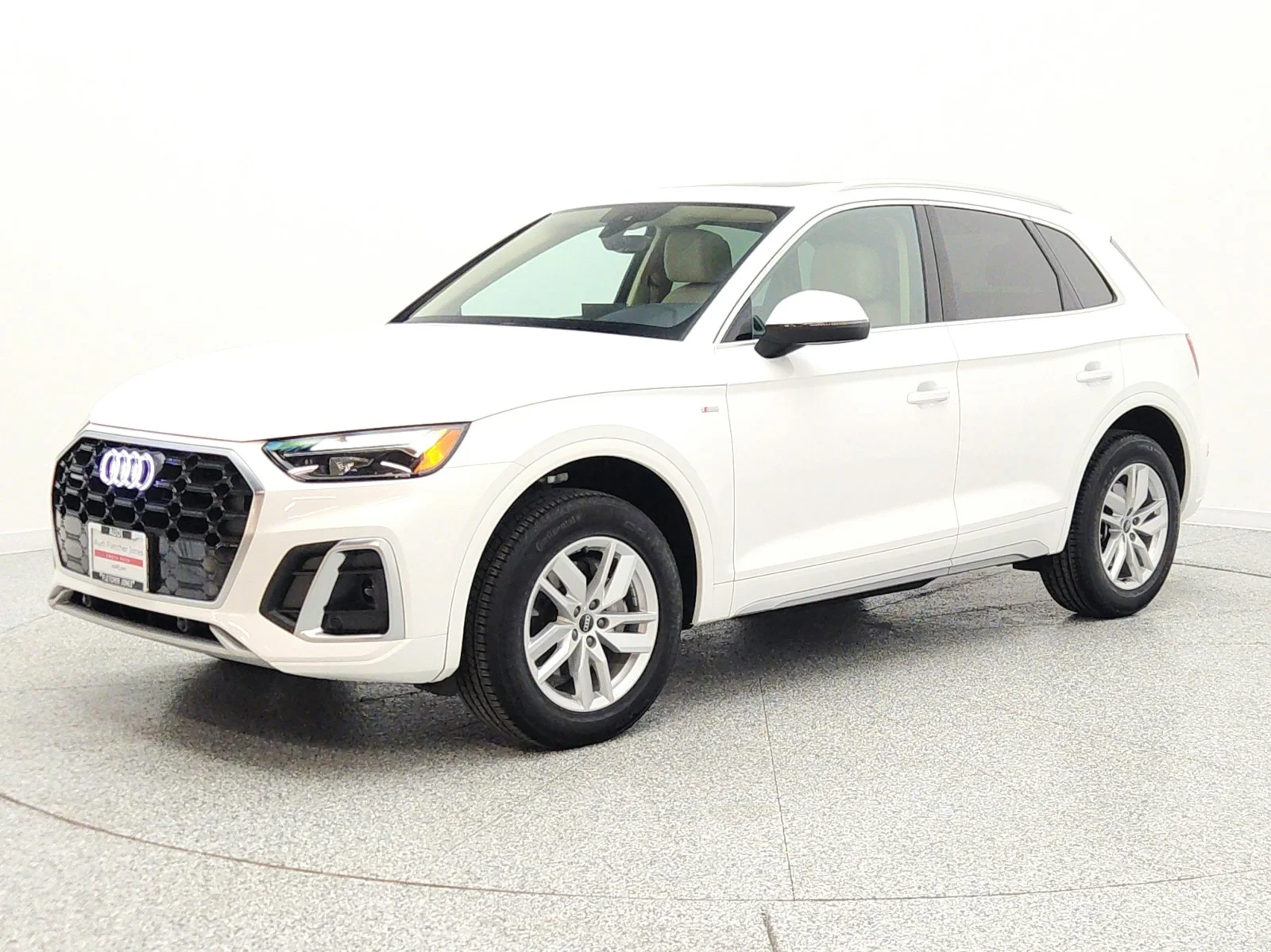 2023 Audi Q5 45 Premium's photo