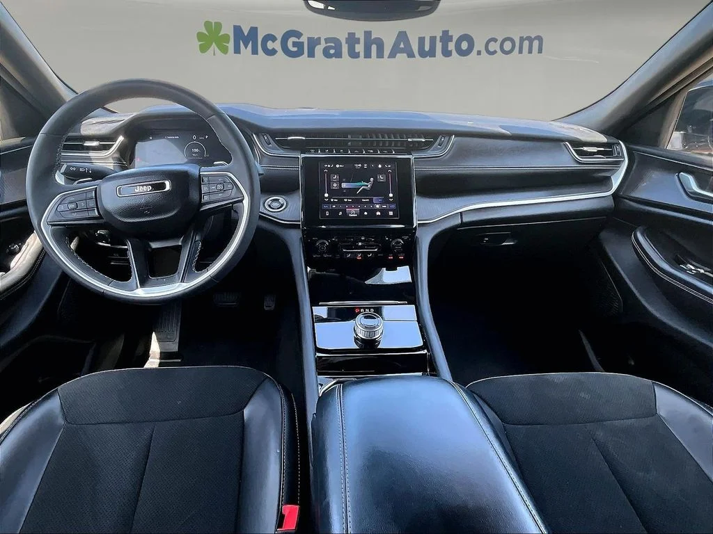 Used 2023 Gray Jeep Altitude X image 9