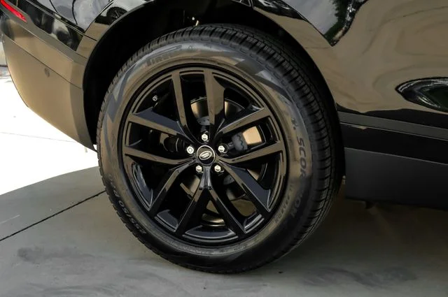 New 2026 Black Land Rover S image 60