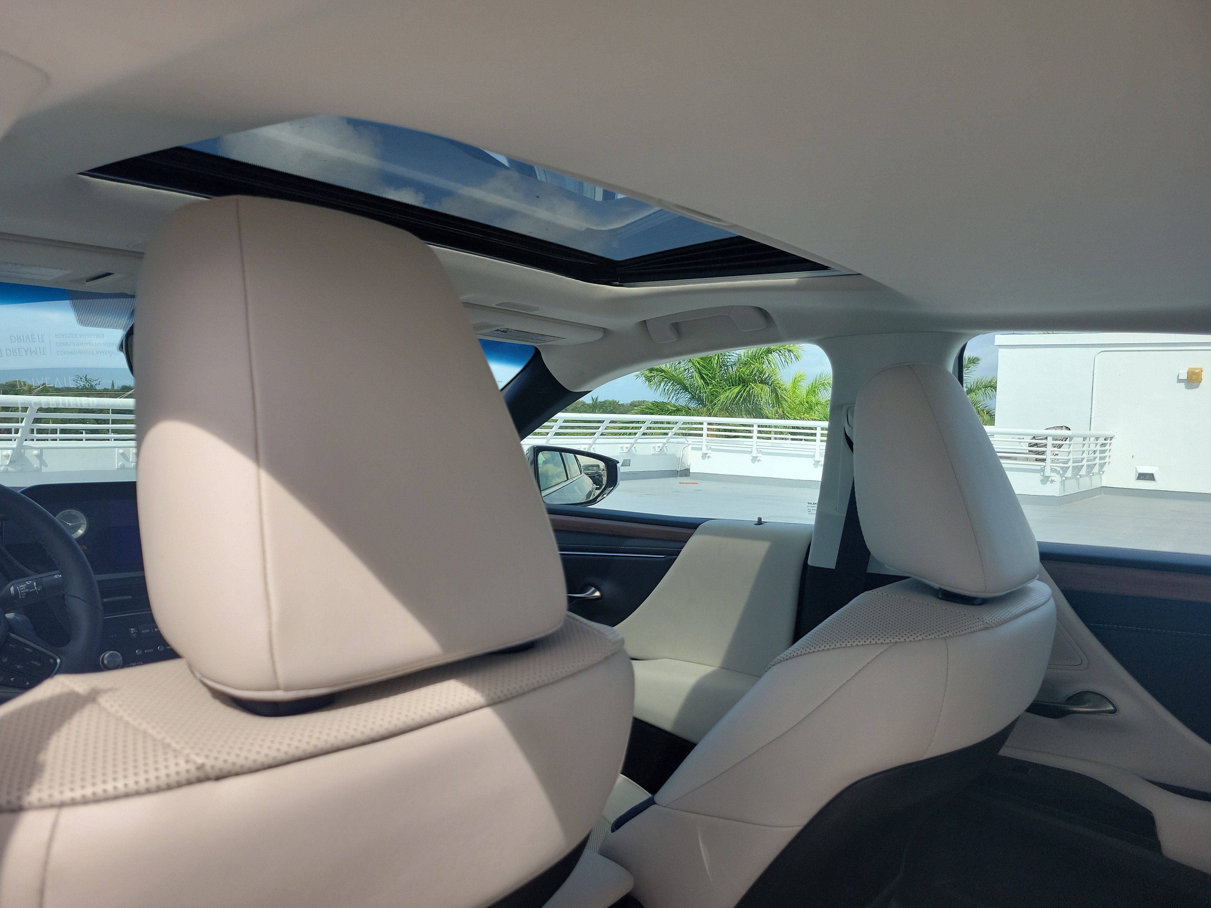 Used 2023 Iridium Lexus 250 image 14
