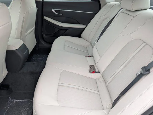 New 2026 Serenity White Hyundai SEL Sport image 8
