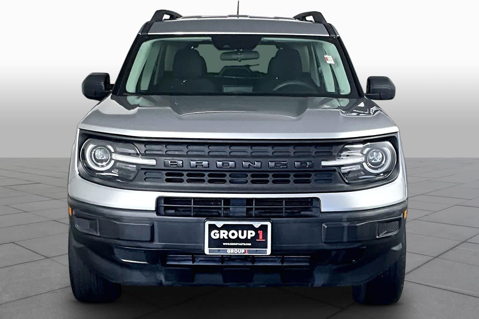 Used 2021 Iconic Silver Ford Base image 4