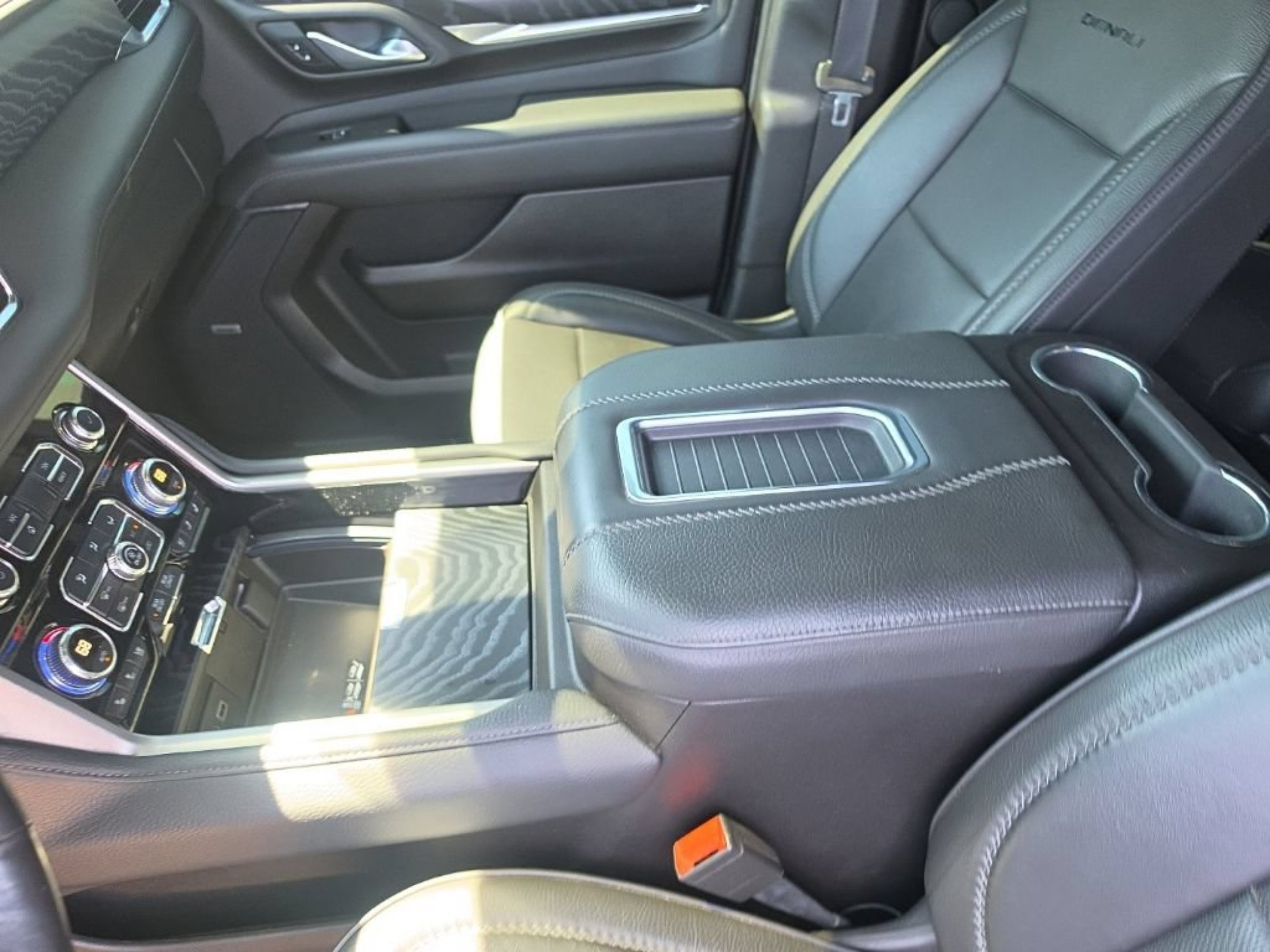 Used 2021 ONYX BLACK GMC Denali image 22