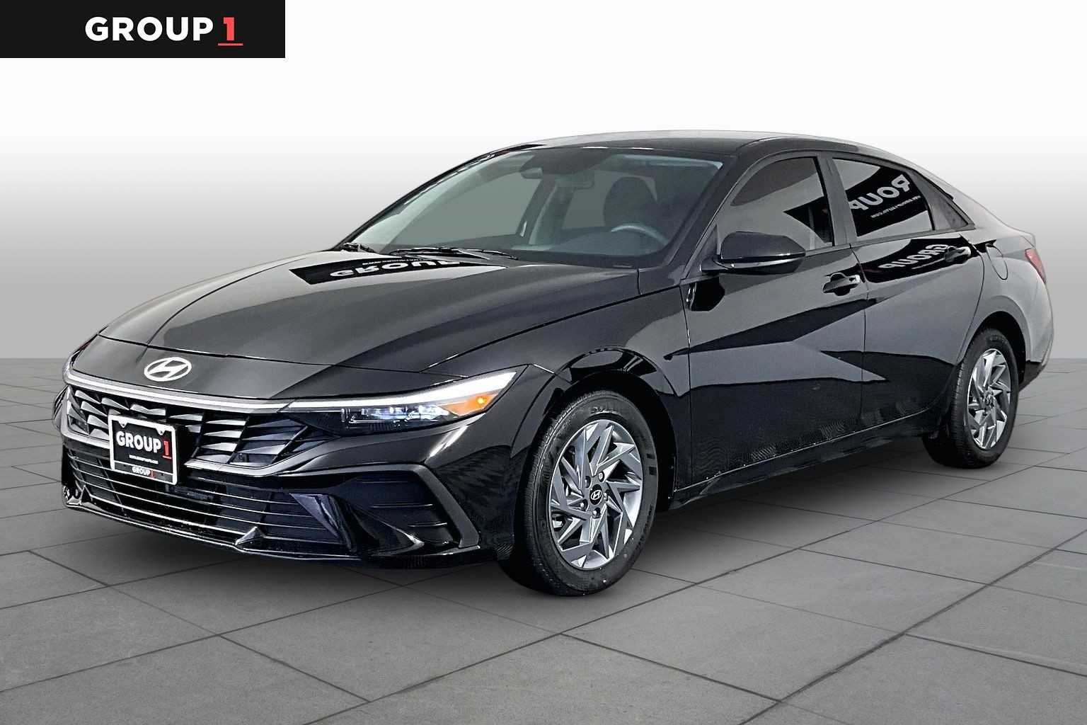 2025 Hyundai Elantra 1.6 HEV Blue's photo