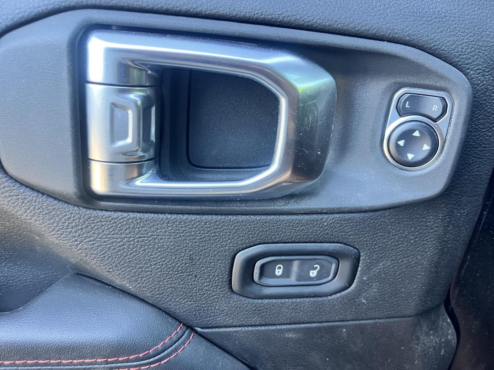 Used 2025 Black Clearcoat Jeep Rubicon image 23