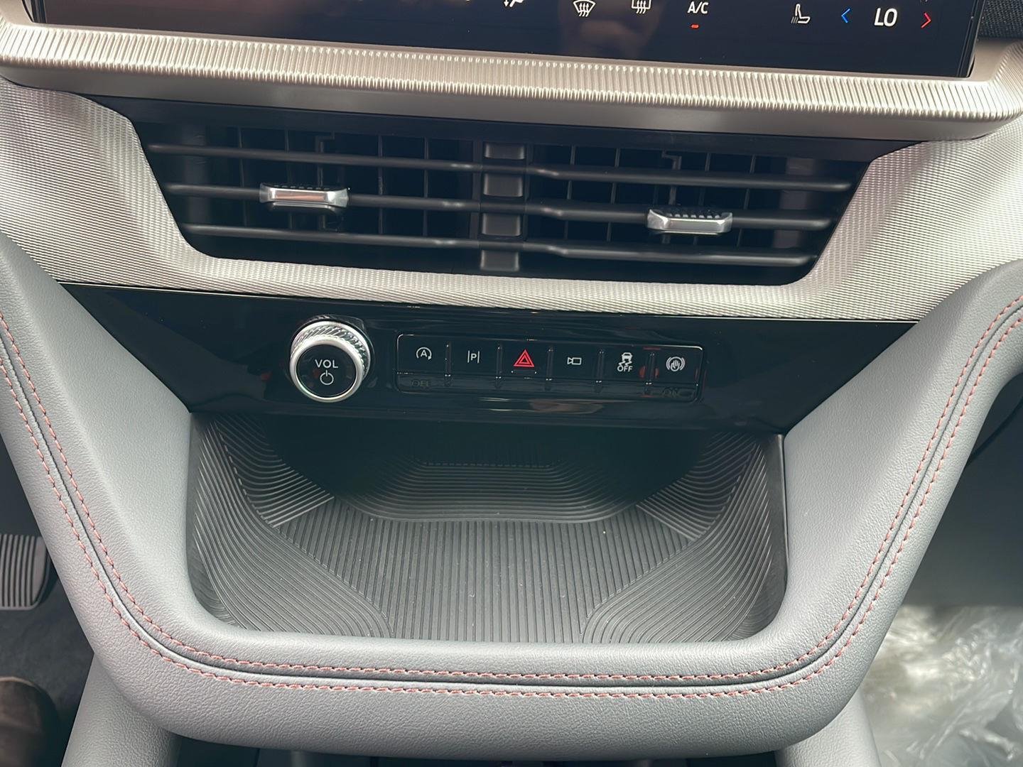 New 2026 Vapor Blue Metallic Ford Active image 21