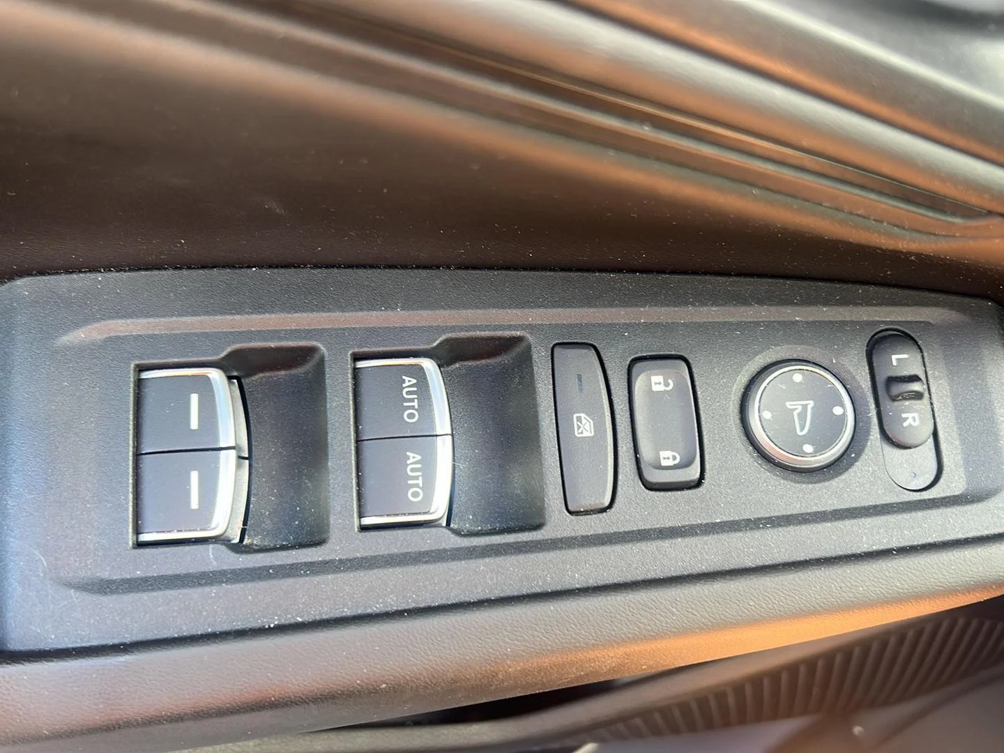 Used 2024 Solar Silver Metallic Honda EX image 6