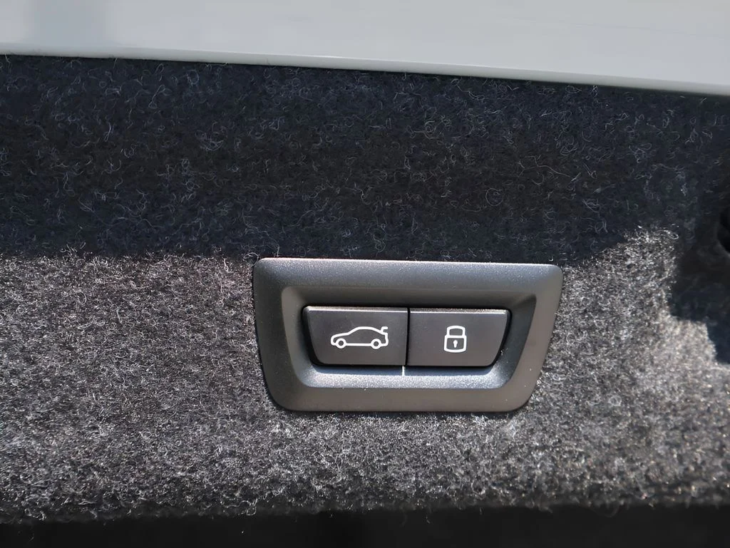 Used 2026 Brooklyn Gray Metallic BMW Competition image 20