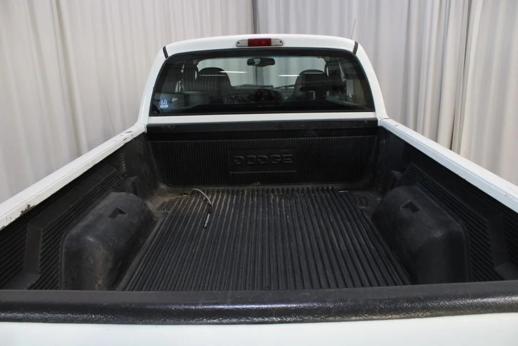 Used 2000 White Dodge Sport image 25