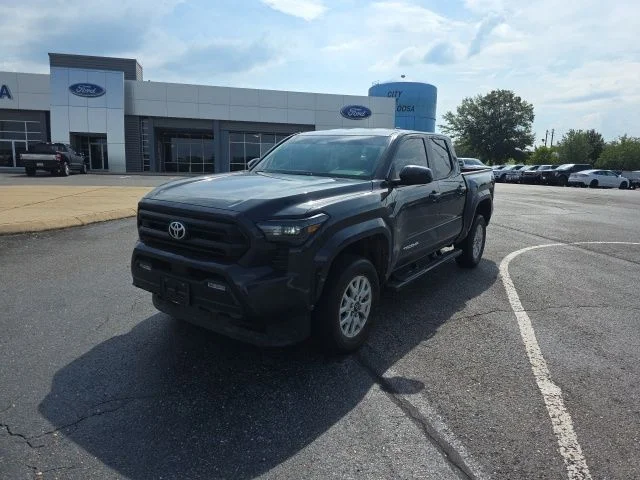 Used 2025 UNDERGROUND Toyota SR5 image 7