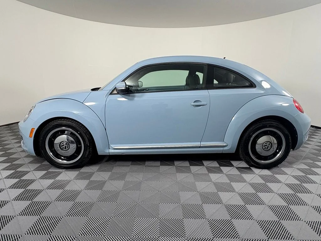 Used 2012 Blue Volkswagen 2.5L image 13