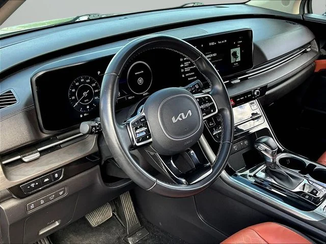 Certified Used 2023 White Kia SX image 22