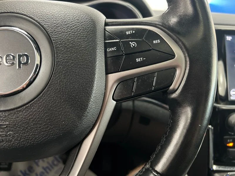 Used 2020 White Jeep Limited image 24