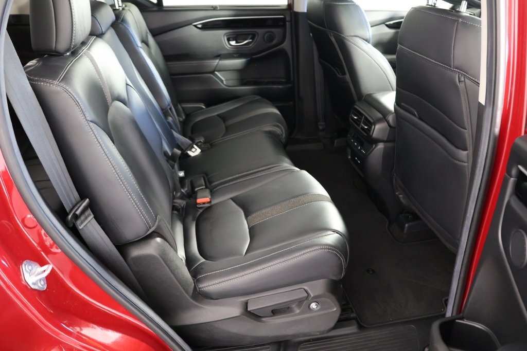 Used 2025 Radiant Red Metallic II Honda EX-L image 24