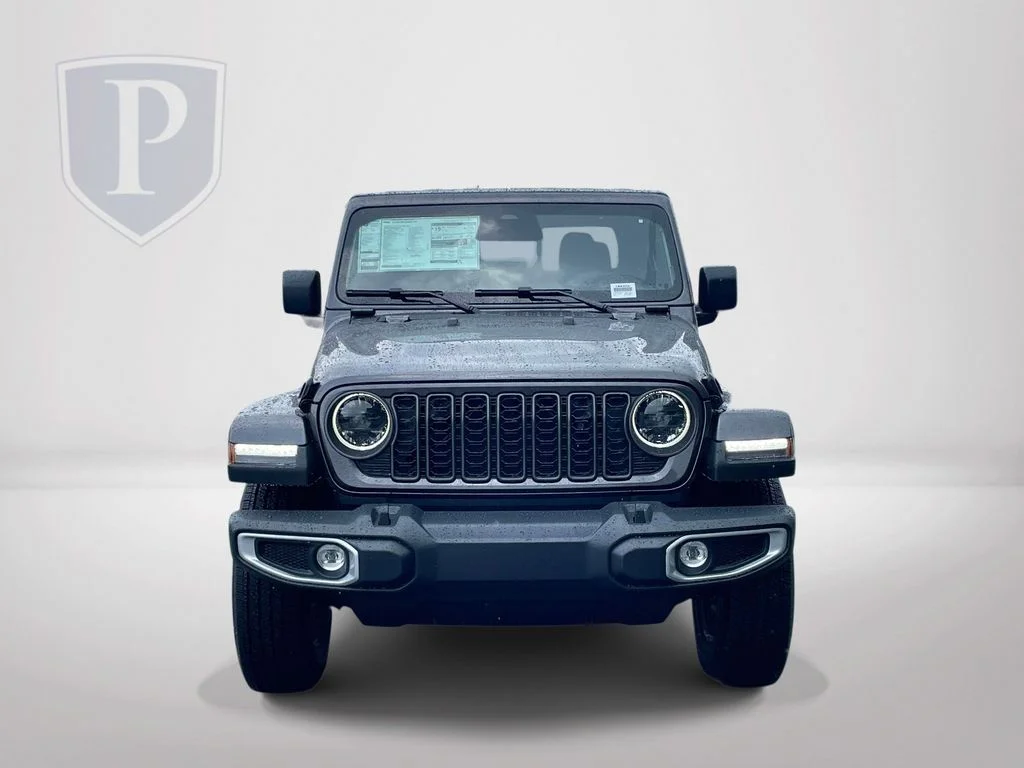 New 2026 Granite Crystal Metallic Clearcoat Jeep Sahara image 3