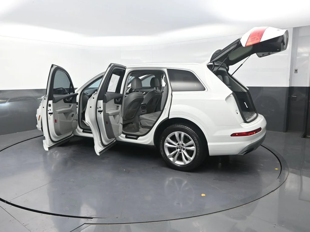 Used 2019  Audi 55 Premium image 36