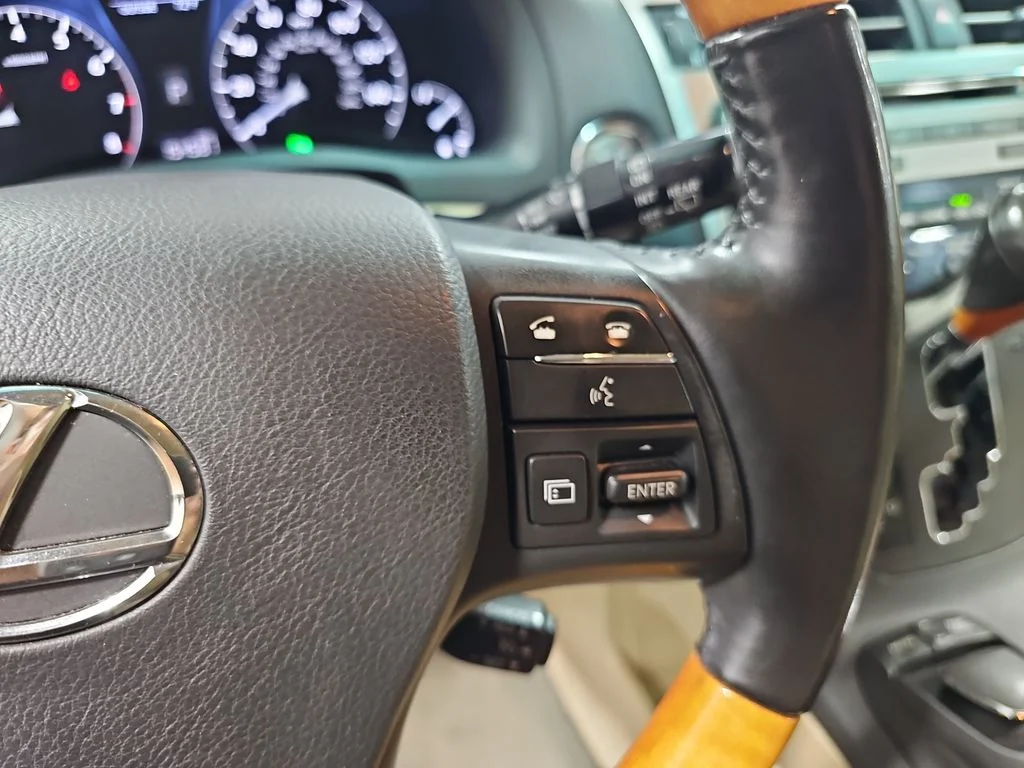 Used 2012 Beige Lexus 350 image 20