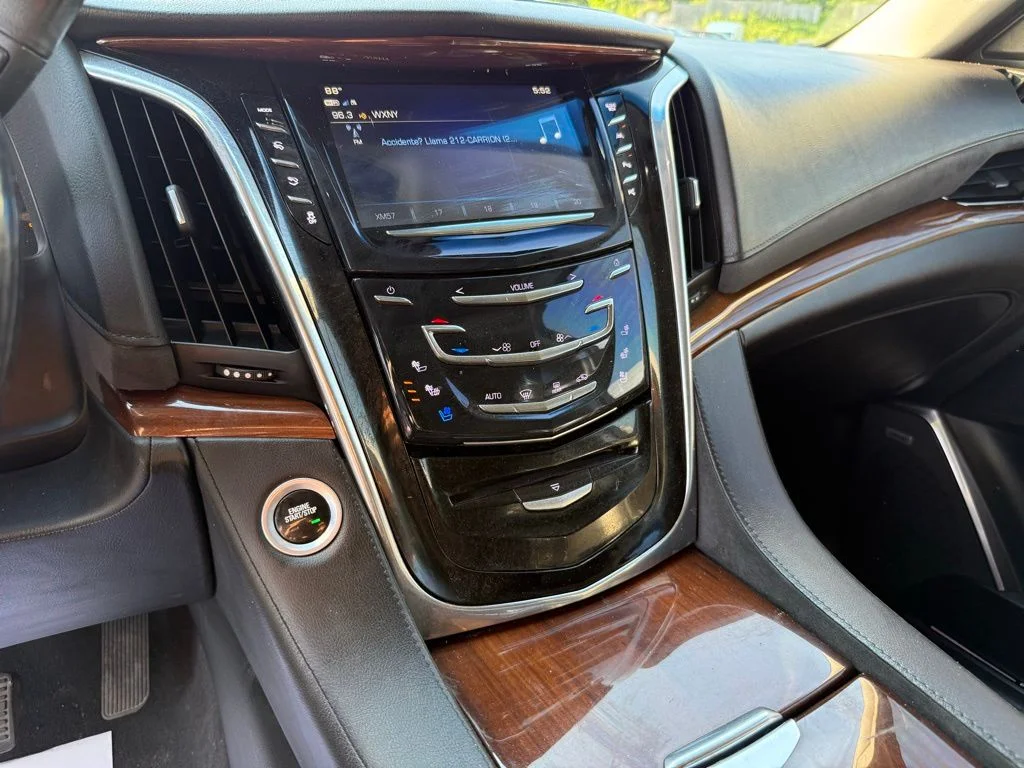 Used 2019 Gray Cadillac Luxury image 12