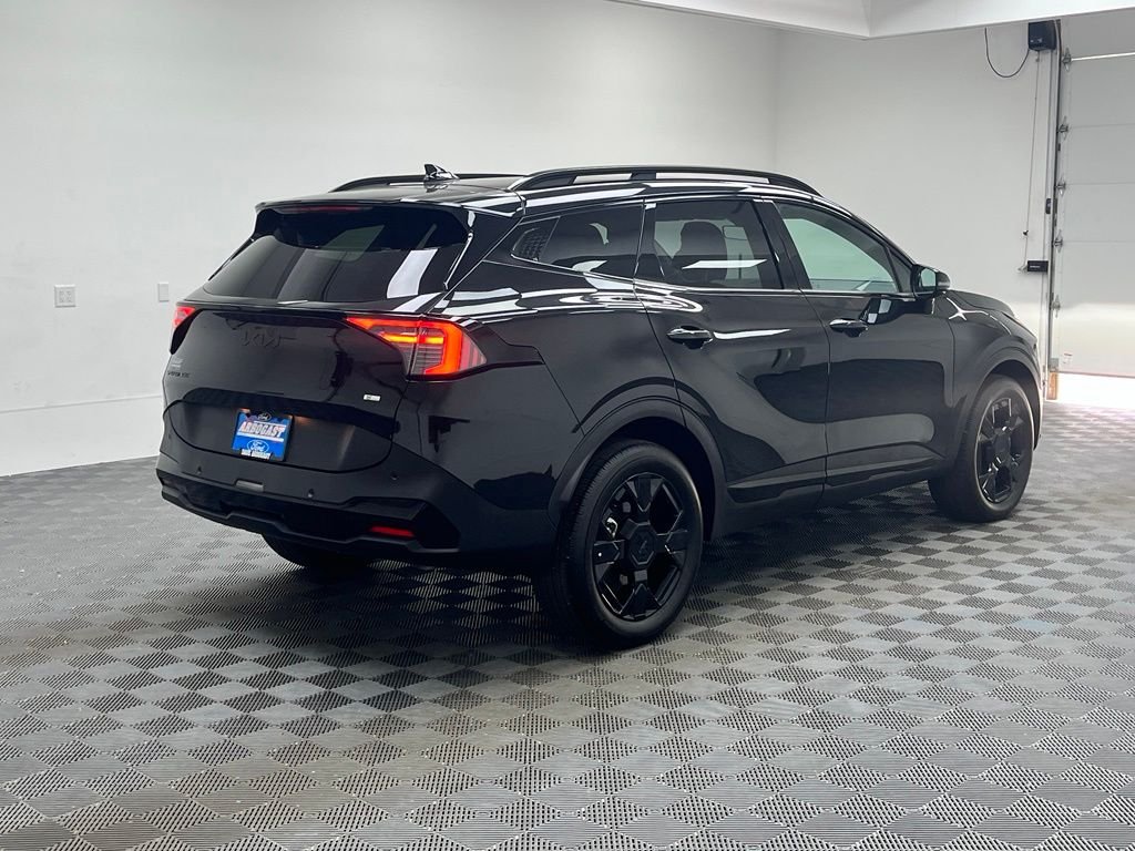 Used 2026 Black Kia X-Line image 9