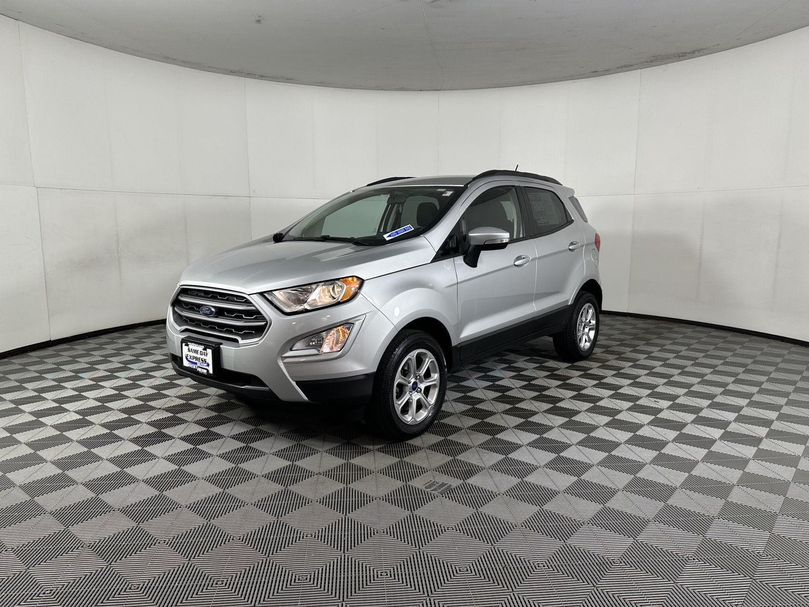 Used 2022 Moondust Silver Ford SE image 24