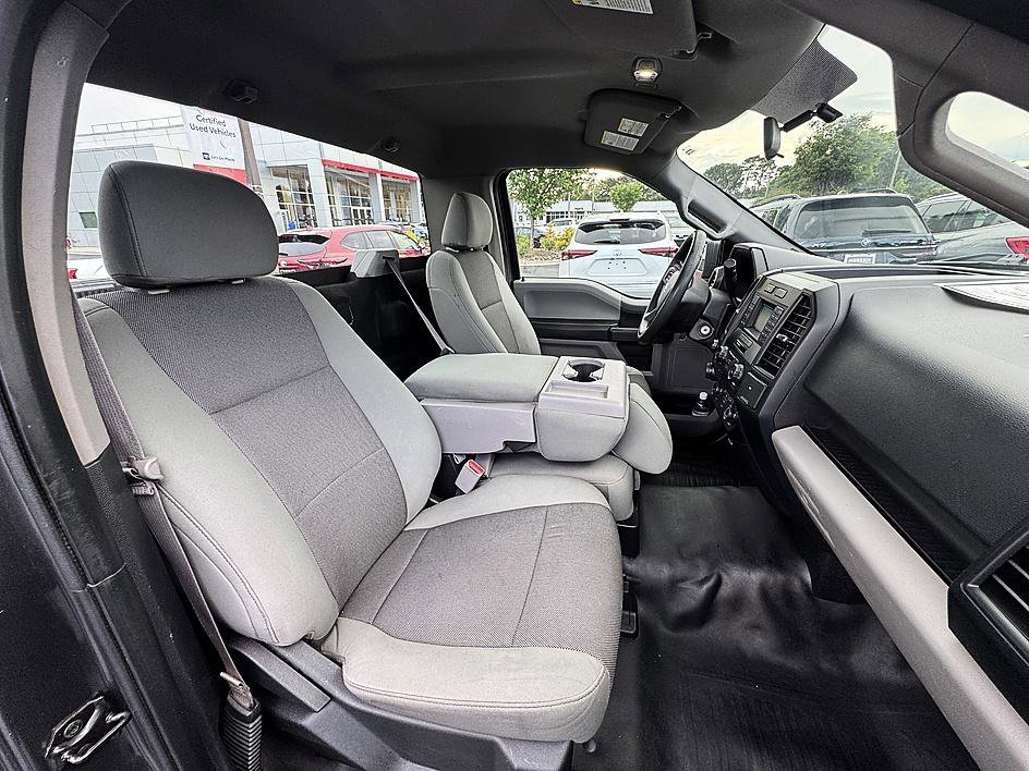 Used 2016 Magnetic Ford XL image 11