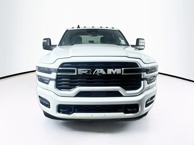 New 2026 Bright White Clear-Coat Exterior Paint RAM BIG HORN image 2