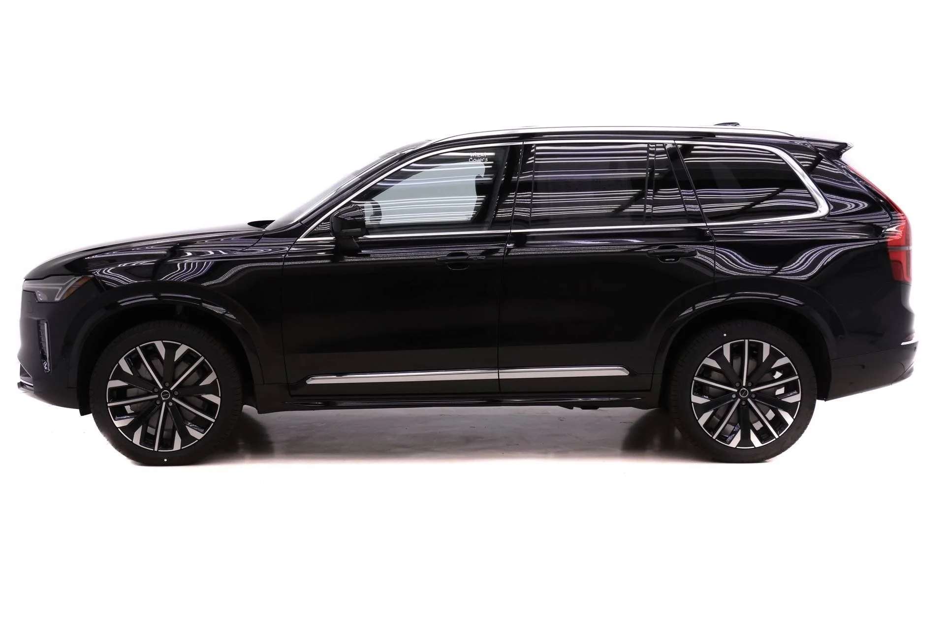 New 2026 Onyx Black Volvo Plus image 3