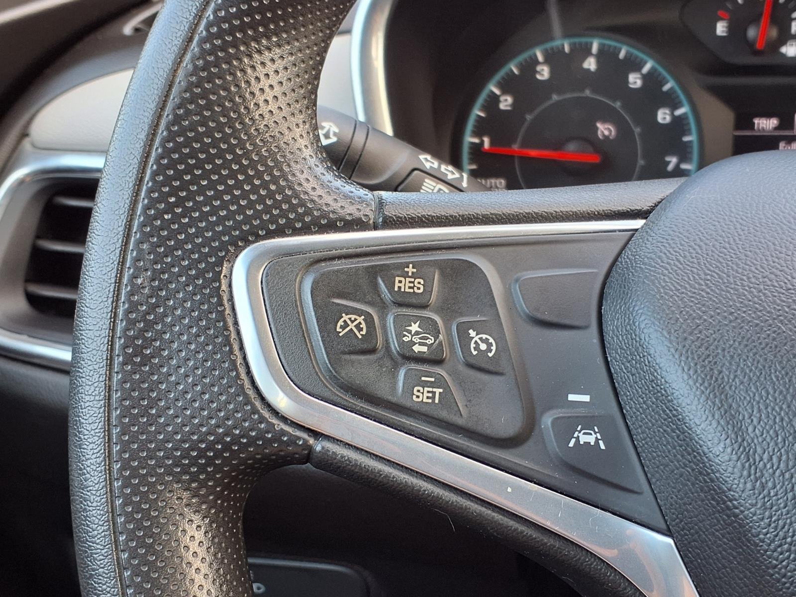 Used 2022 Summit White Chevrolet LS image 11