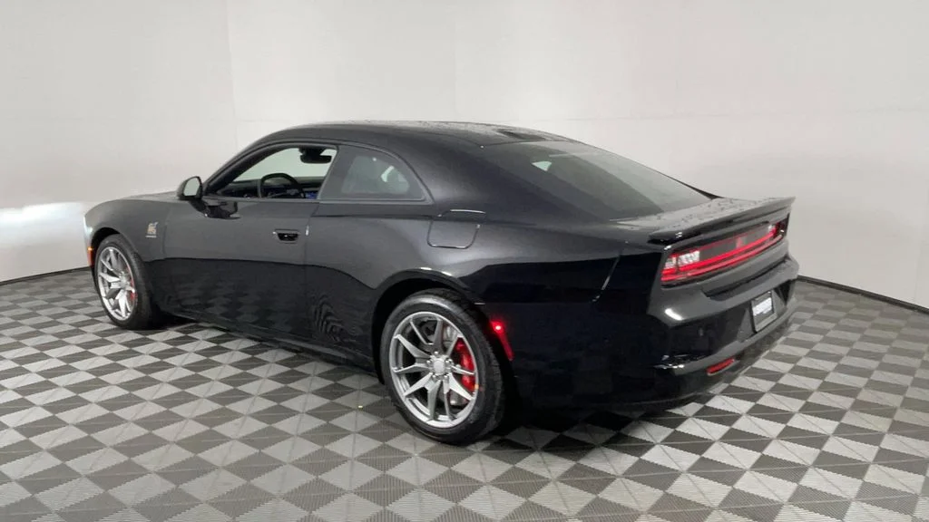 2025 Dodge Charger Daytona Scat Pack - Photo 6