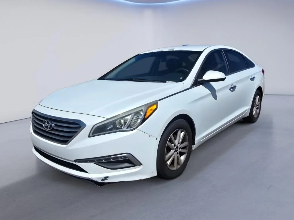 Used 2015 Quartz White Pearl Hyundai 2.4L SE image 1