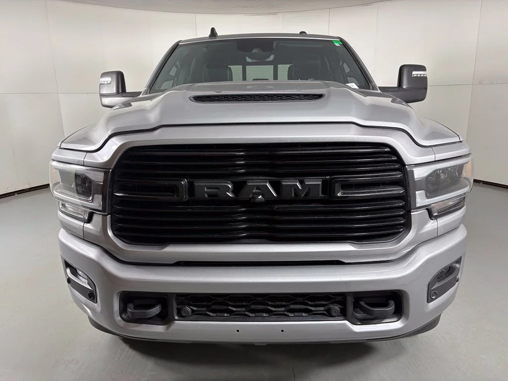 Used 2024 Silver Ram Laramie image 3