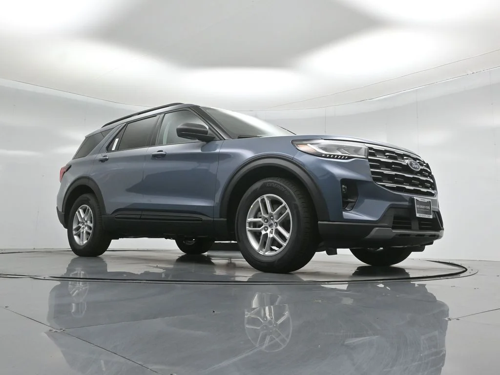 New 2026 Vapor Blue Metallic Ford Active image 45